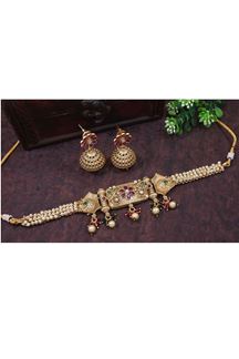 Picture of Awesome Gold Designer Rajwadi Choker Necklace Set for a Reception and Sangeet
