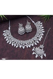 Picture of Amazing White Designer Choker Necklace Set for a Party