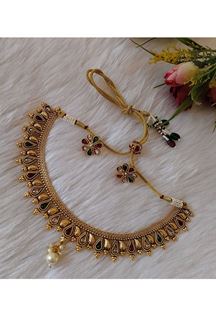 Picture of Exquisite Gold Designer Choker Necklace Set for a Wedding, Reception, and Festivals