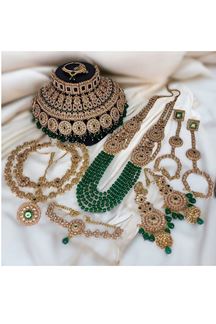 Picture of Ethnic Green Bridal Designer Necklace Set for a Mehendi and Wedding