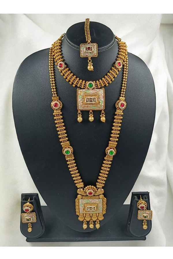 Picture of Irresistible Golden Designer Necklace Set for Wedding, Reception, and Festivals