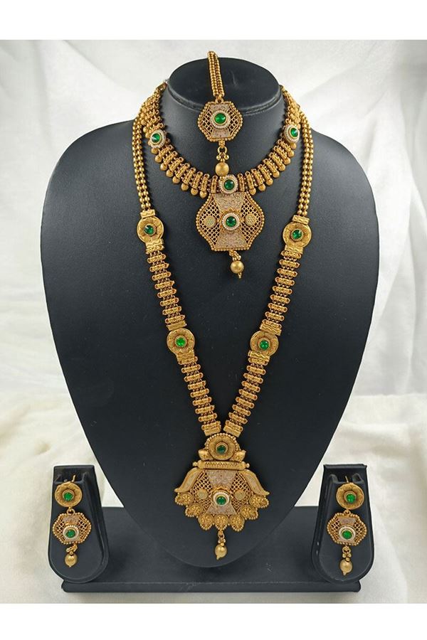 Picture of Lovely Golden Designer Necklace Set for Wedding, Reception, and Festivals