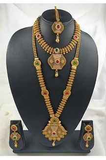 Picture of Enticing Golden Designer Necklace Set for Wedding, Reception, and Festivals