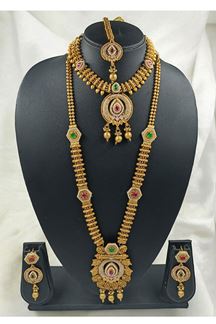 Picture of Exuberant Golden Designer Necklace Set for Wedding, Reception, and Festivals