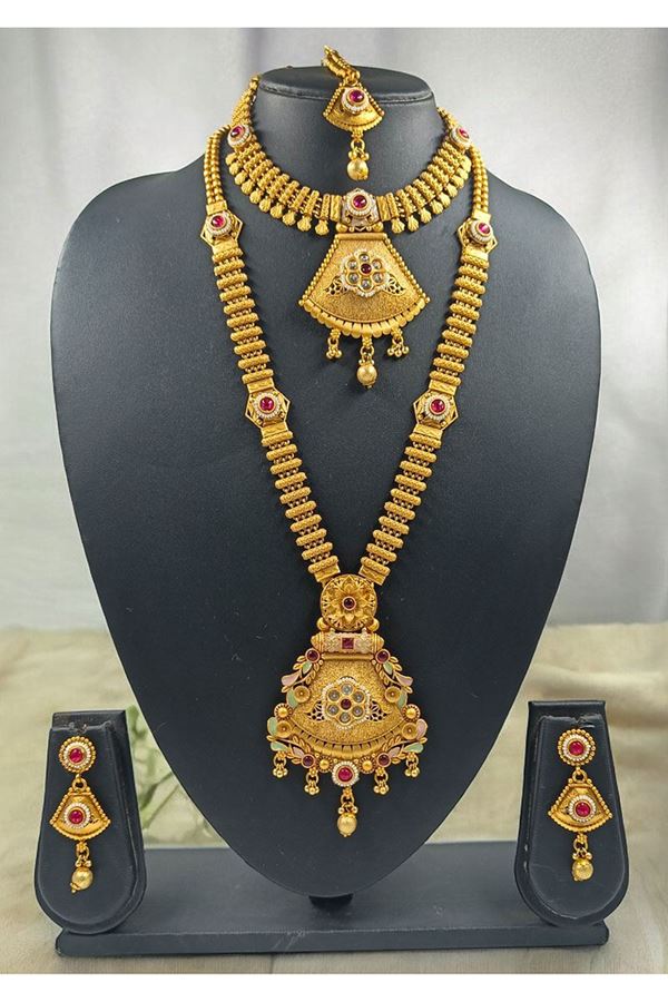 Picture of Appealing Golden Designer Necklace Set for Wedding, Reception, and Festivals